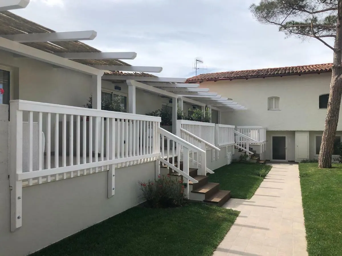 Club Esse Cala Bitta Hotel Baja Sardinia 3*,