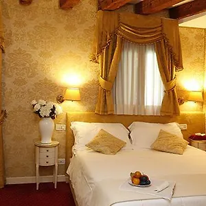 Casa Dei Cavalieri Apartment Venedig