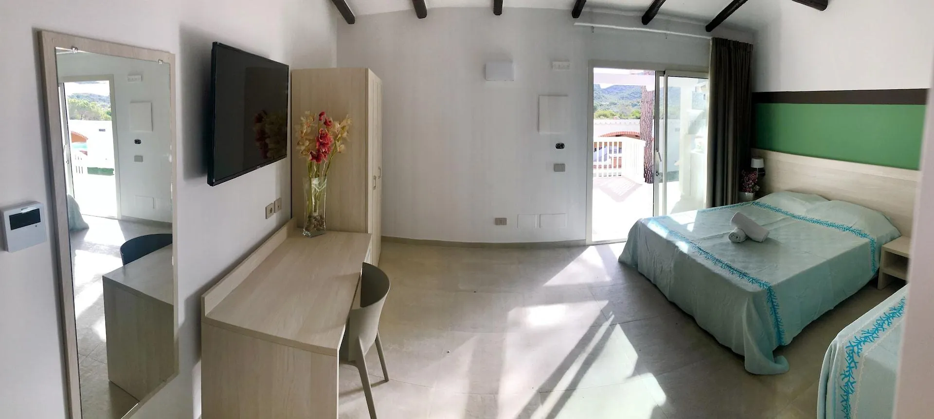 Club Esse Cala Bitta Hotel Baja Sardinia