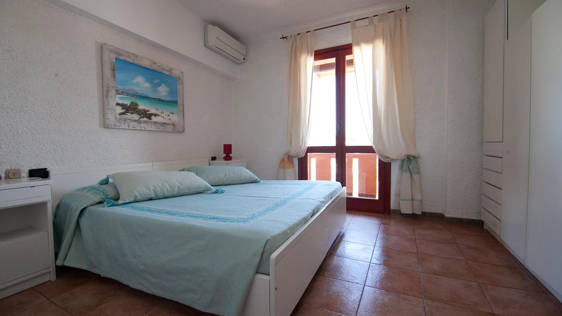 Club Esse Cala Bitta Ξενοδοχείο Baja Sardinia