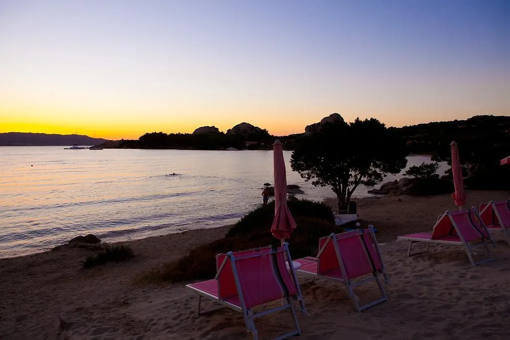 Club Esse Cala Bitta Ξενοδοχείο Baja Sardinia